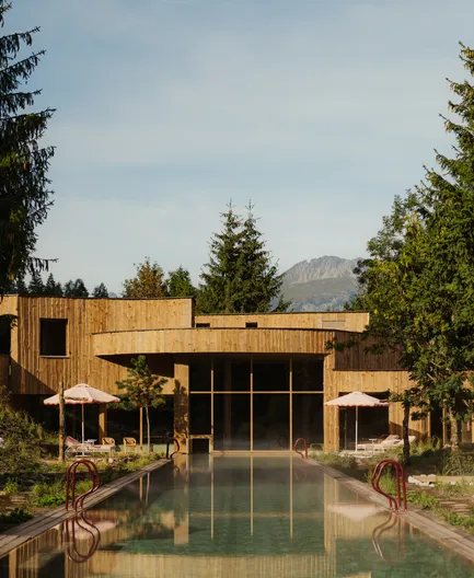 50m Grenzenlos-Pool