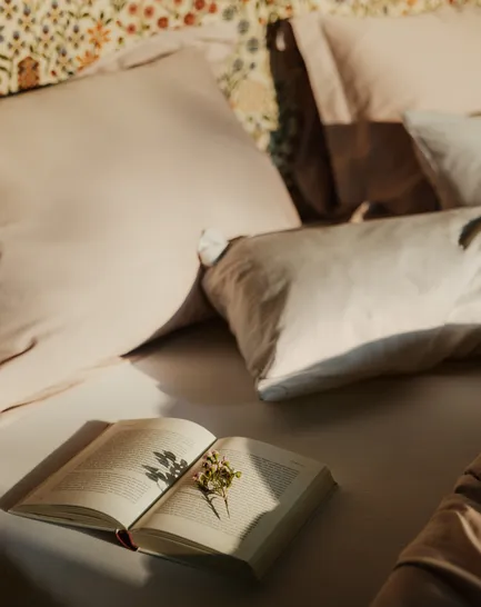 gemütliches Bett